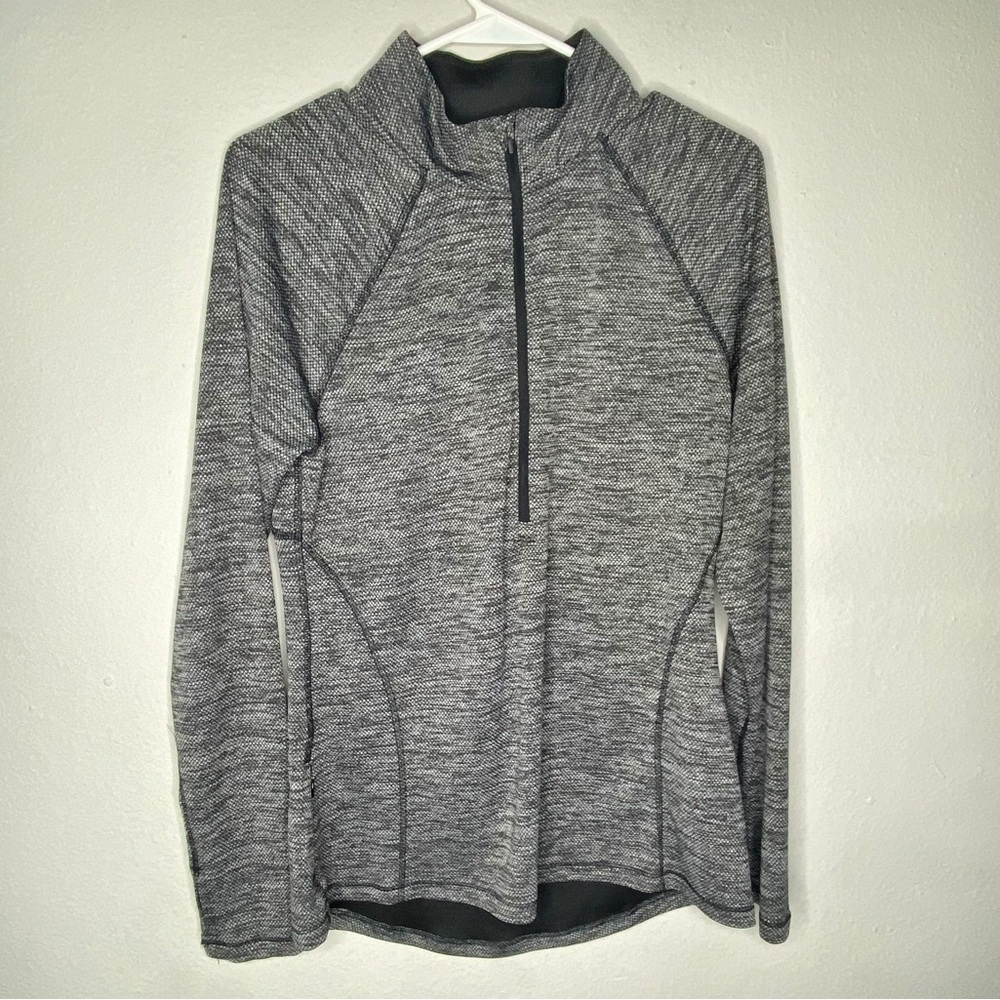 Champion half zip Sweater! Workout gear.